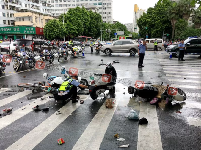 暖心之城!一场场面惨烈车祸,让这座城市全员接力