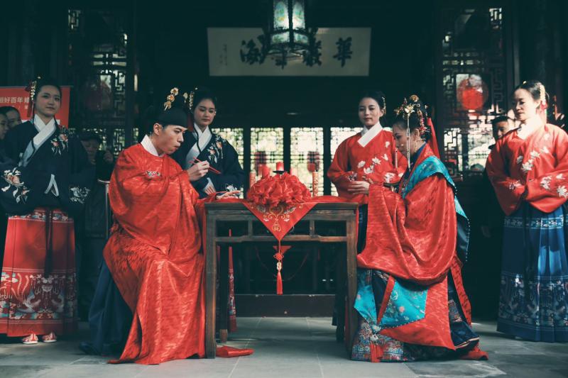 古猗园上演明代汉式婚礼,为何不让父母训诫新人?"六礼"怎么只剩一礼?
