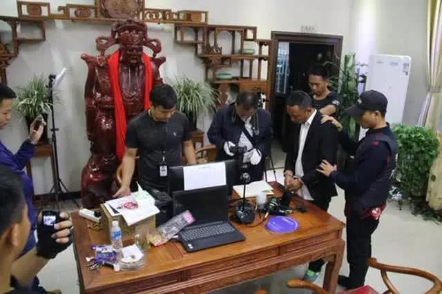 粉丝160万的云南正能量网红是黑老大,从教25