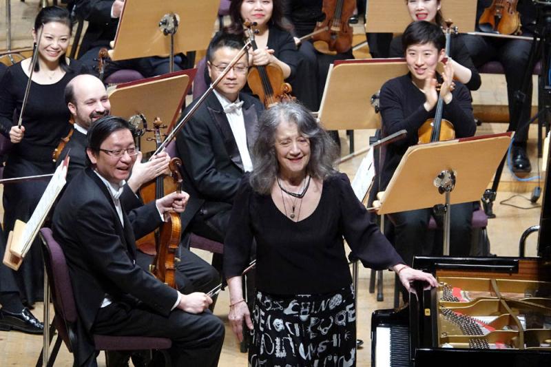 "钢琴女祭司"阿格里奇首次来沪演出,"一家三口"同台演绎《动物狂欢节